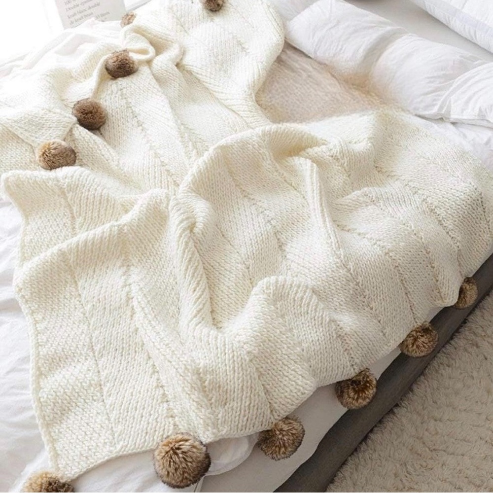 NEW West Elm Boho White Knit Fur Pom Pom Throw Blanket Bedding - 50" x 64"
